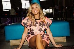 Queen Of Sparkles Lava Lamp Sequin Bubble Top Spring 2022